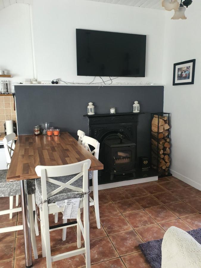 The Speak Easy Cottage Multyfarnham -Two Bedroom Εξωτερικό φωτογραφία