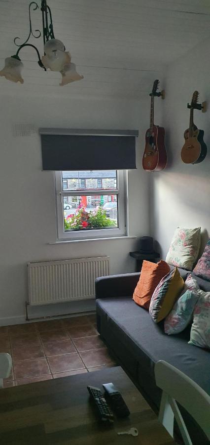 The Speak Easy Cottage Multyfarnham -Two Bedroom Εξωτερικό φωτογραφία